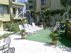 gallery/299423_220431911338880_100001162173660_568733_6995979_n